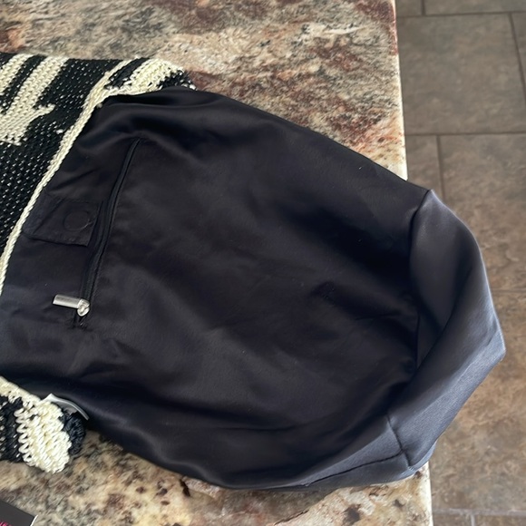 No Boundries Black and Cream crochet Patterned Women's Bag. New with tag. - Picture 10 of 10